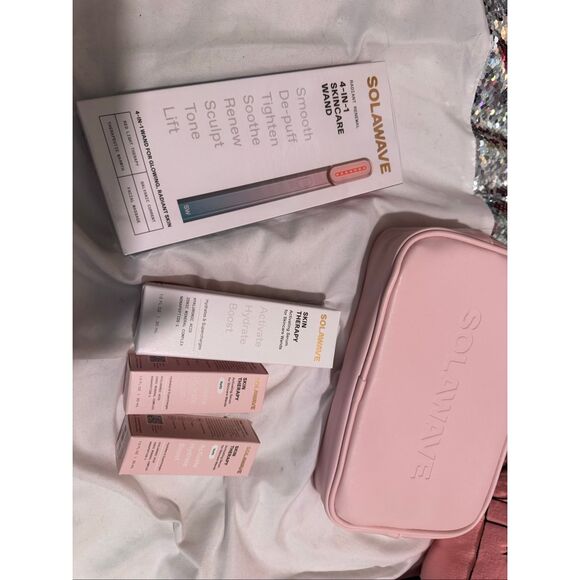 Solawave Radiant Renewal Red Light Therapy Starter Kit,serum x3 & wand - Picture 9 of 9